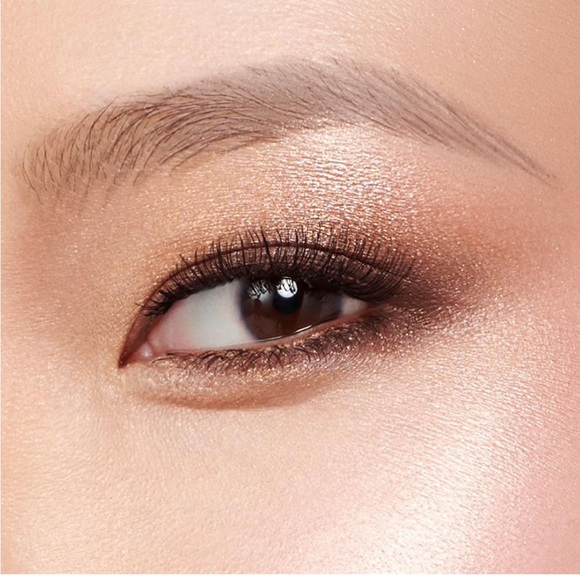 ✨ Too Faced Born This Way The Natural Nudes Eyeshadow Palette - Picture 12 of 15